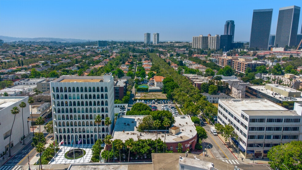 More Photos Of 9730-9732 Wilshire Blvd, Beverly Hills Medical For Lease