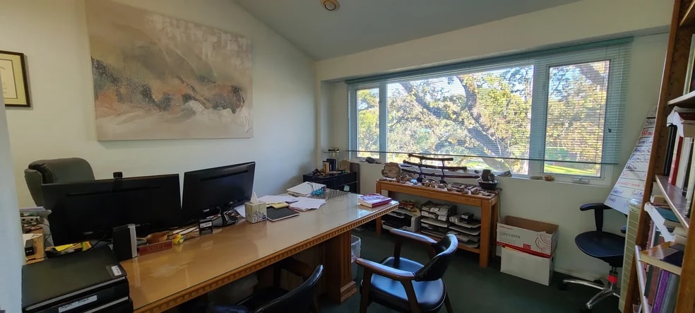More Photos Of 1415 Liberty St SE, Salem Office For Sale