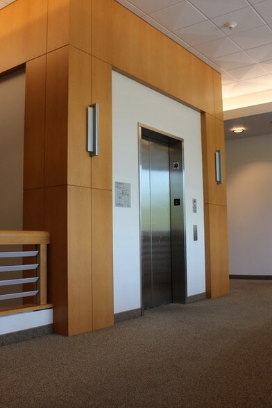 More Photos Of 1530 Hilton Head Rd, El Cajon Office For Lease