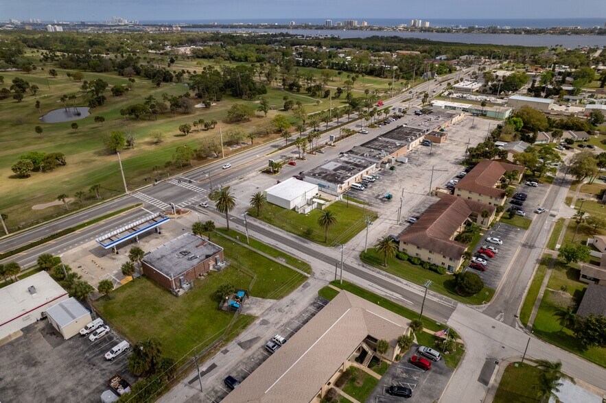 More Photos Of 599 Beville Rd, Daytona Beach General Retail For Sale
