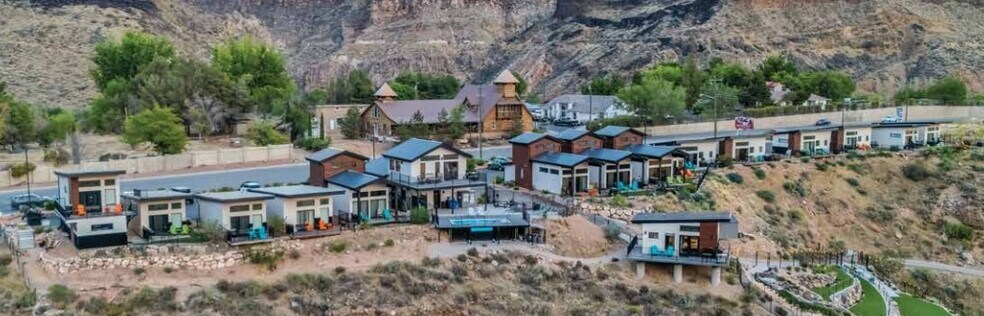 More Photos Of 452 S State St, La Verkin Hotel For Sale