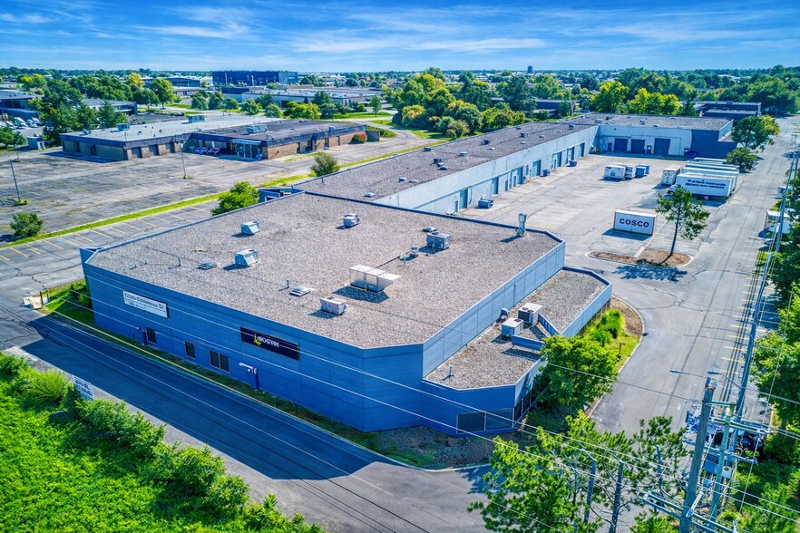 More Photos Of 23399 Commerce Dr, Farmington Hills Research And Development For Lease