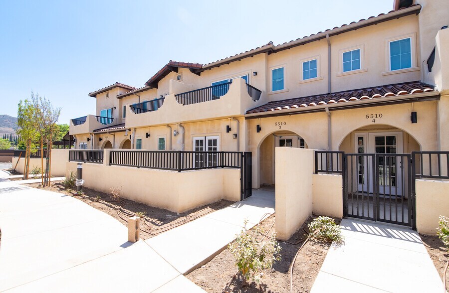 More Photos Of 5526 Los Angeles Ave, Simi Valley Apartments For Sale