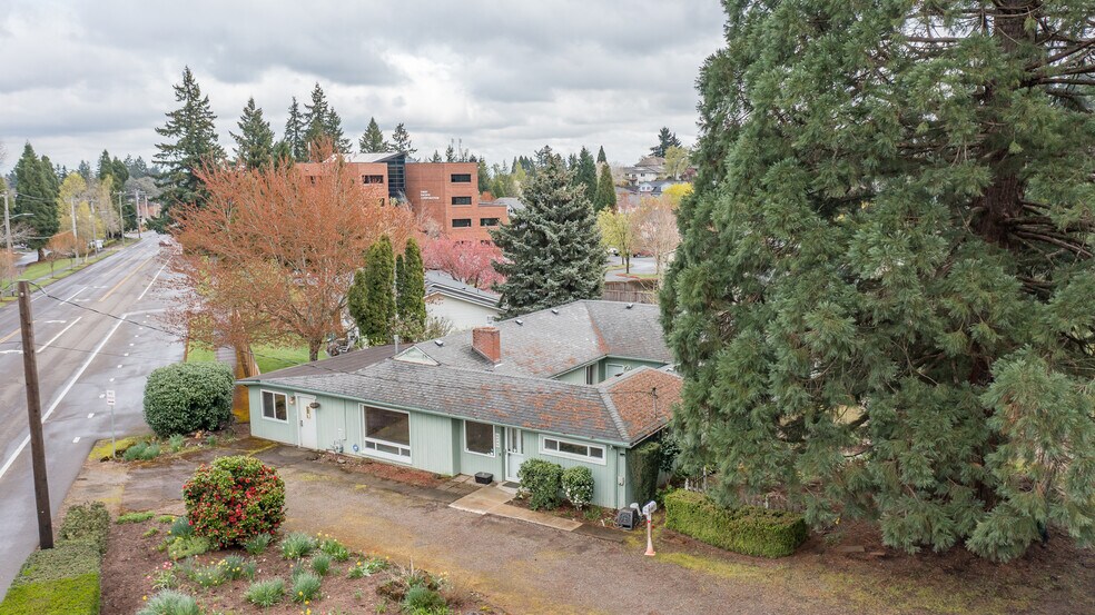 More Photos Of 5198 Skyline Rd S, Salem Multifamily For Sale