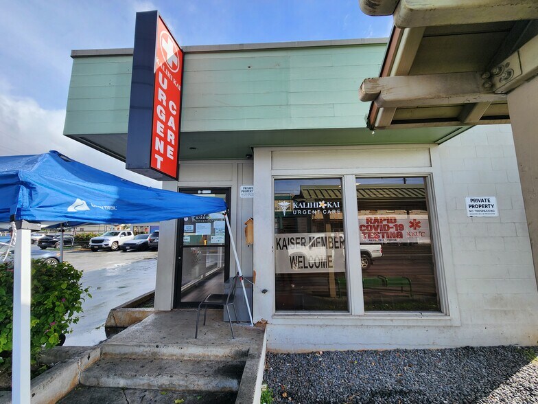 More Photos Of 2070 N King St, Honolulu Freestanding For Lease