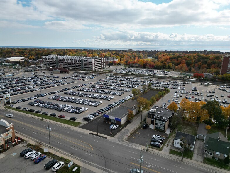 More Photos Of 142 Cross Ave, Oakville Auto Repair For Sale