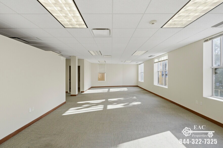 More Photos Of 606-612 West Ave, Norwalk Office For Lease