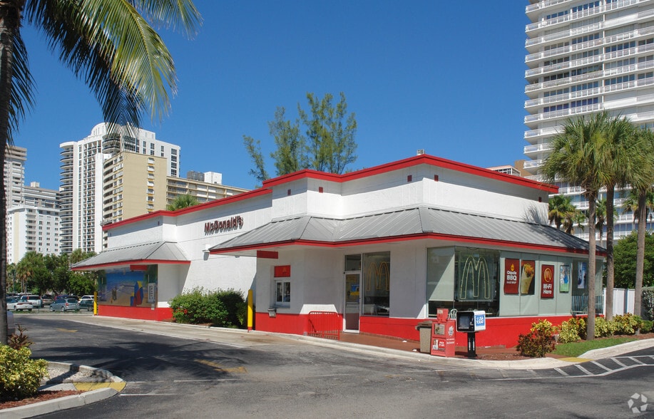 More Photos Of 3700-4032 N Ocean Blvd, Fort Lauderdale Unknown For Lease