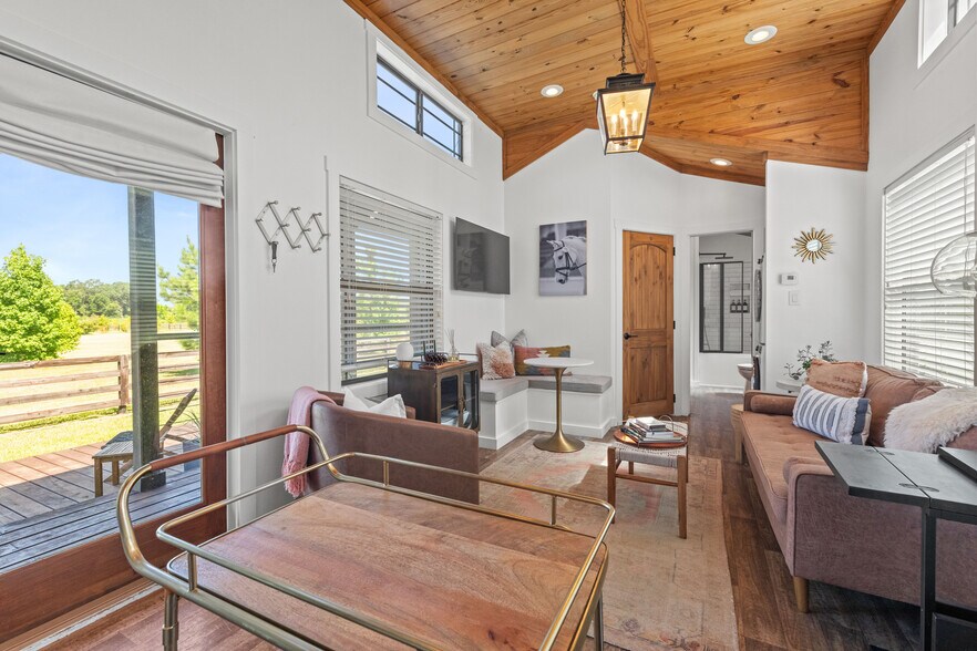 More Photos Of 1601 Highway 357, Opelousas Specialty For Sale