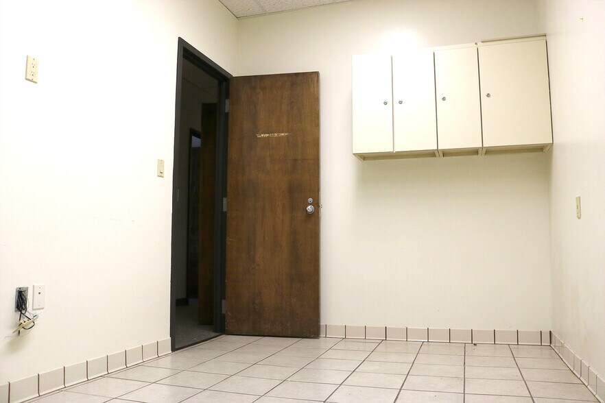 More Photos Of 3525 Prytania St, New Orleans Medical For Sale