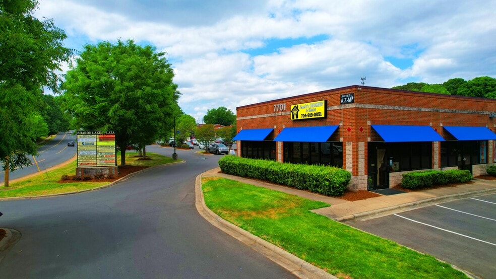 Primary Photo Of 7701 Sharon Lakes Rd, Charlotte Office For Lease