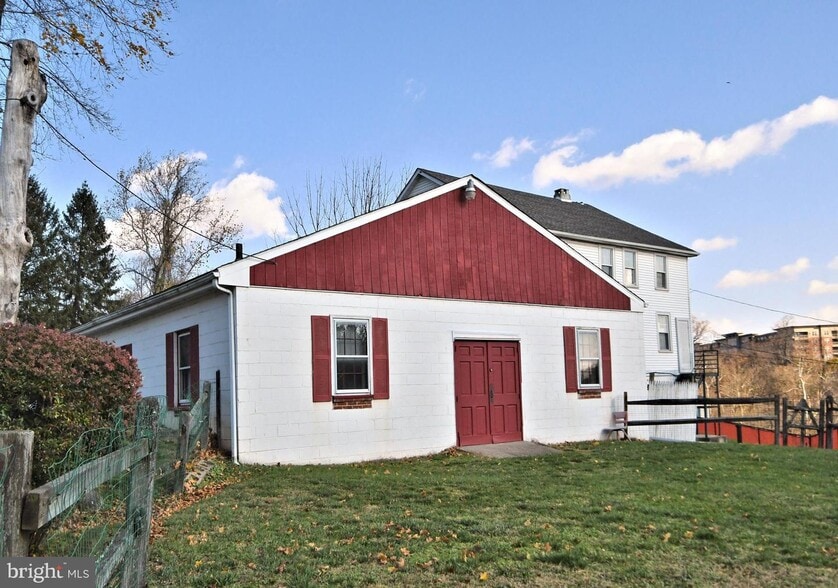 More Photos Of 820 Mancill Mill Rd, King Of Prussia Light Manufacturing For Sale