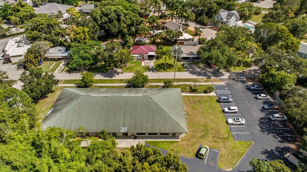 More Photos Of 2232 Altamont Ave, Fort Myers Office For Sale