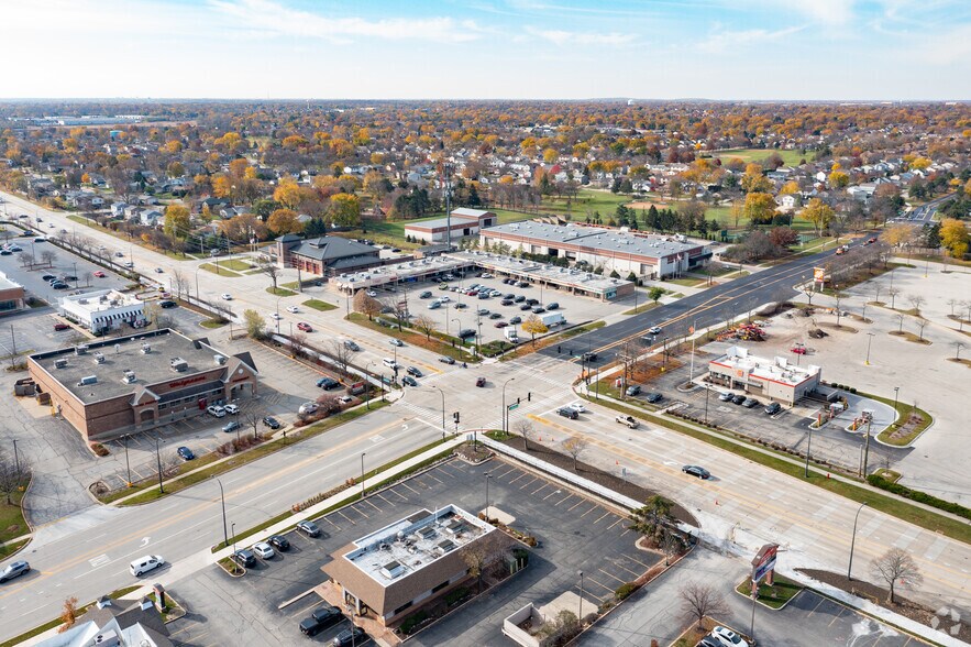 More Photos Of 640-674 Meacham Rd, Elk Grove Village Unknown For Lease