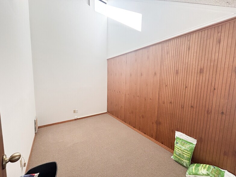 More Photos Of 1340 W Battlefield St, Springfield Office For Lease