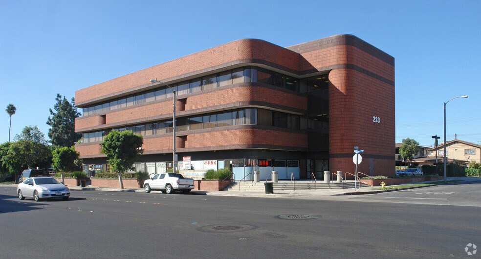 More Photos Of 223 N Garfield Ave, Monterey Park Medical For Sale