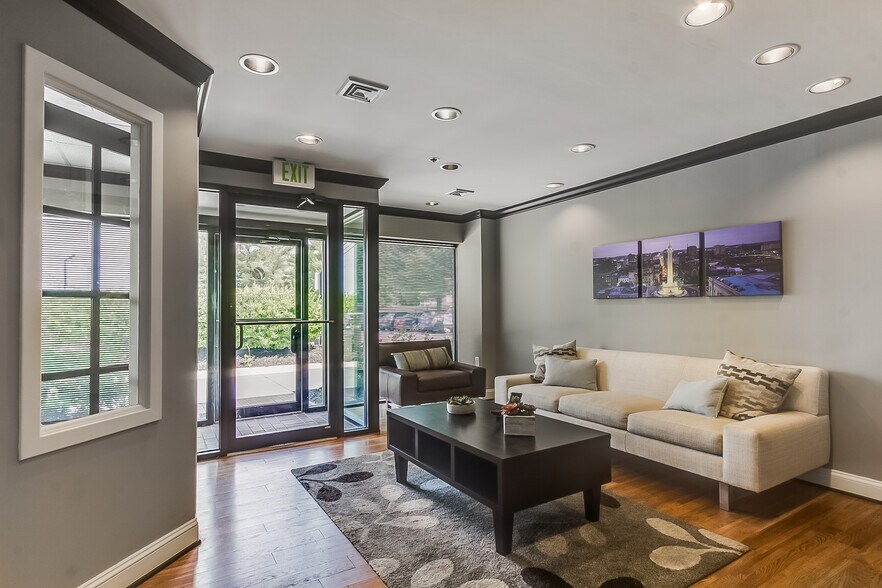 More Photos Of 1615 York Rd, Lutherville Office For Lease