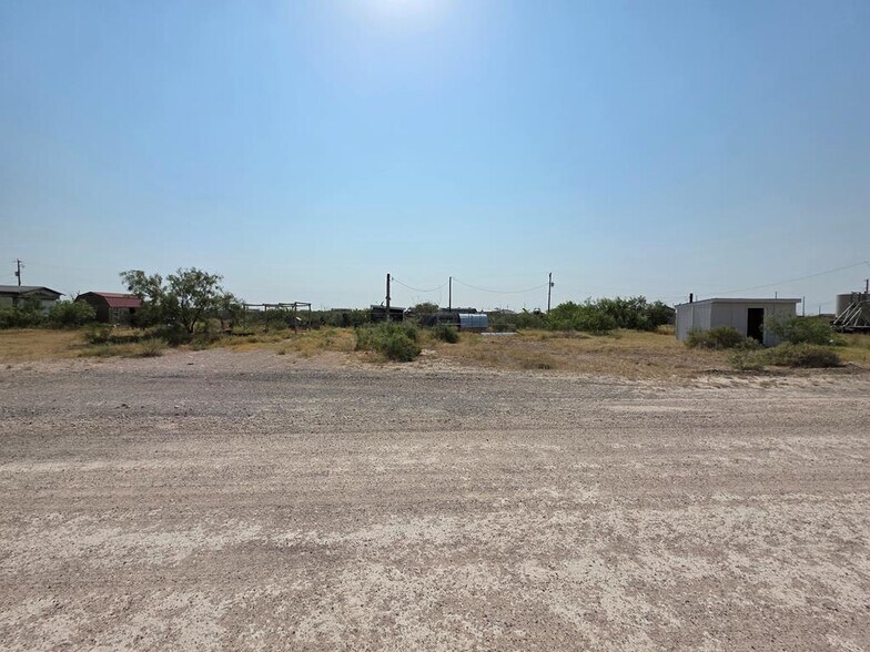 More Photos Of 3703 S Janice St, Monahans Land For Sale