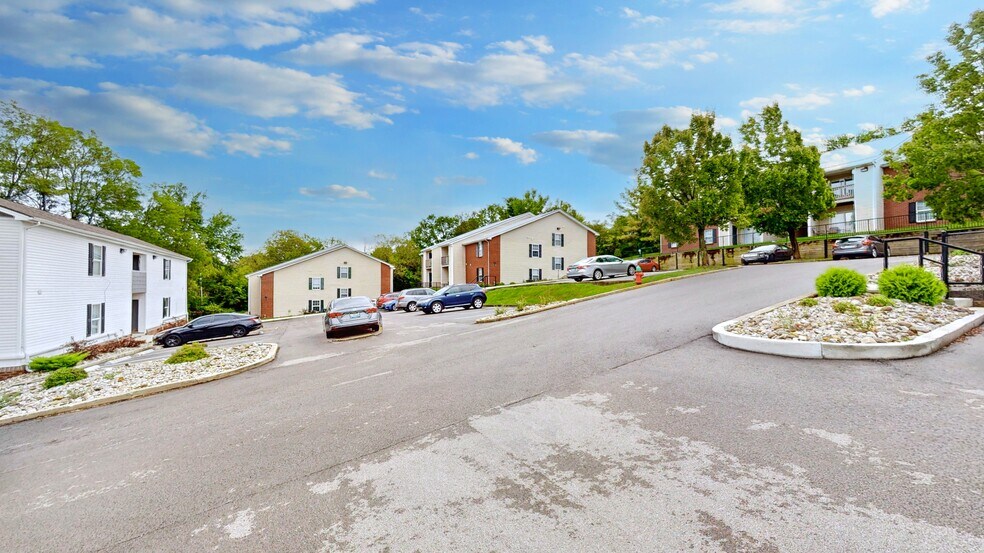 More Photos Of 200 Hubbard Rd, Winchester Apartments For Sale