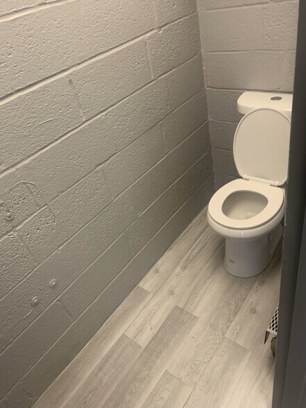 More Photos Of 10-28 Third St, Lansdowne Industrial For Sale