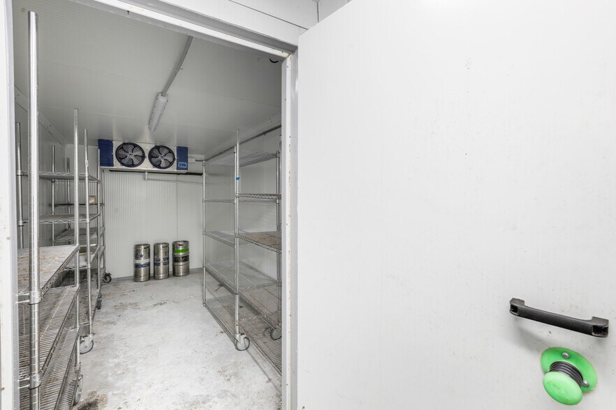 More Photos Of 851 Highway 441 S, Clayton Freestanding For Sale