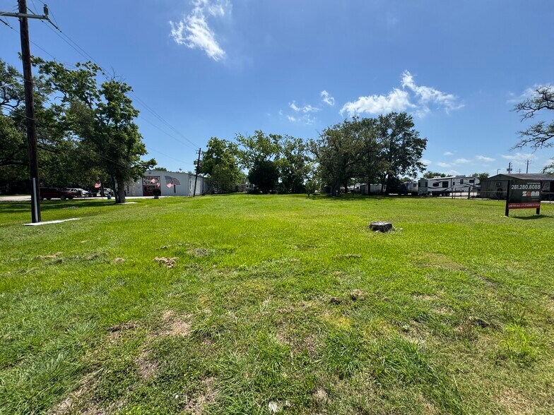 More Photos Of 2818 Bayport Blvd, Seabrook Land For Sale