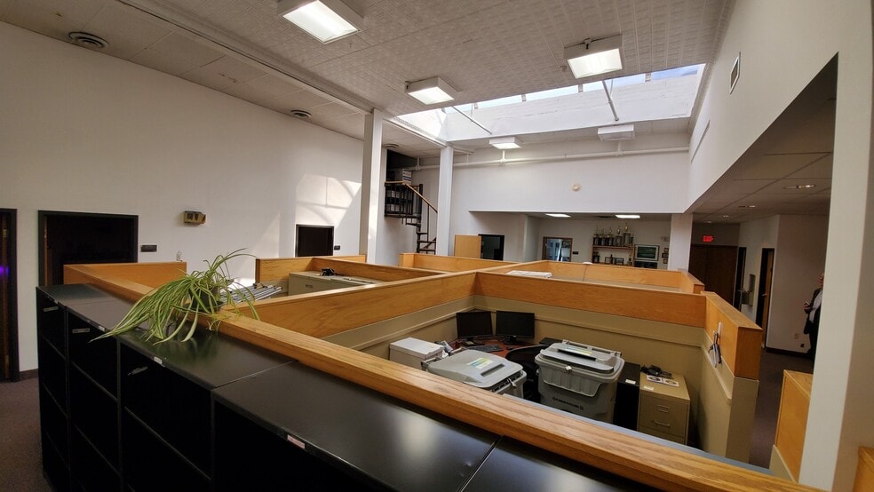 More Photos Of 186-188 N Water St, Rochester Office For Sale