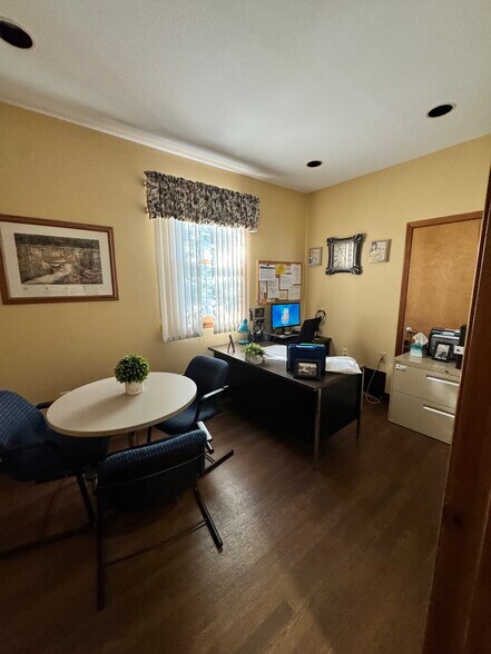 More Photos Of 37 Rupell Rd, Hampton Medical For Sale