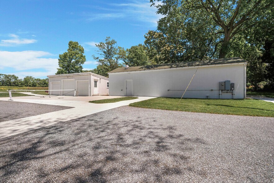 More Photos Of 1902 Jefferson Pike, Brunswick Lodge Meeting Hall For Lease