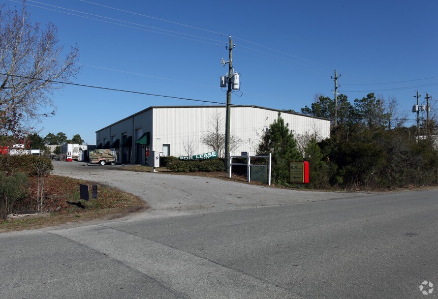 Primary Photo Of 6727 Amsterdam Way, Wilmington Warehouse For Lease
