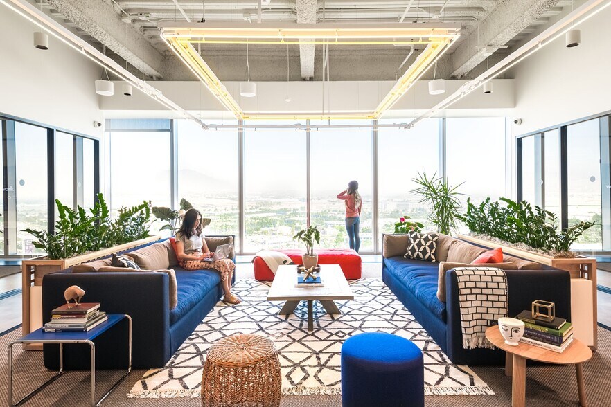 More Photos Of 400 Spectrum Center Dr, Irvine Office For Lease