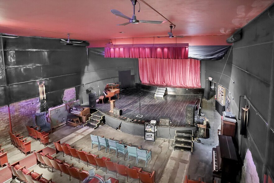More Photos Of 111 S Walnut St, Edinburgh Theater Concert Hall For Sale