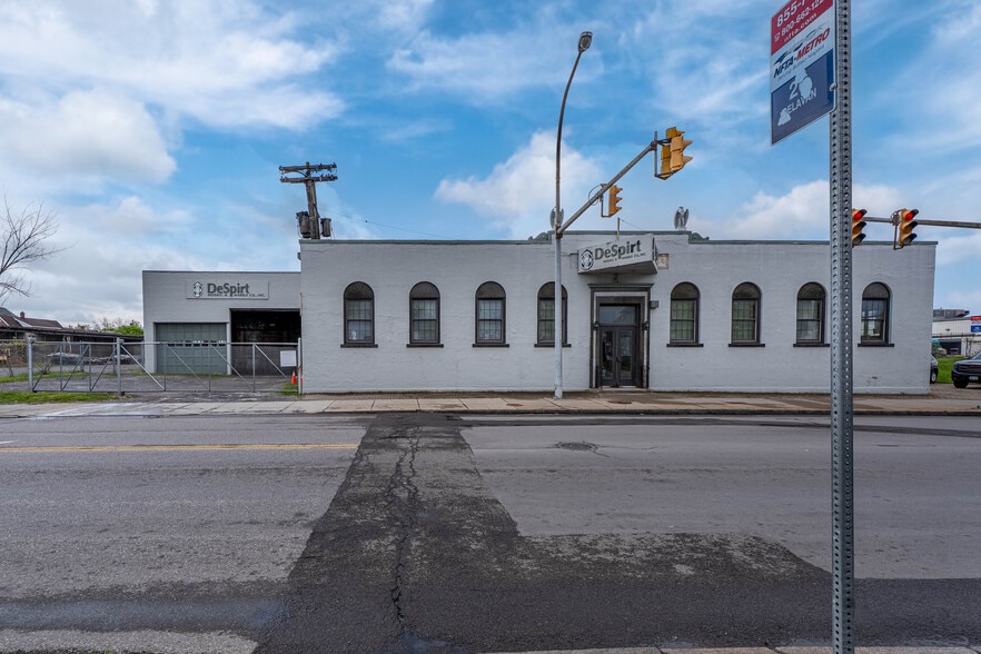 Primary Photo Of 1085 E Delavan Ave, Buffalo Warehouse For Sale