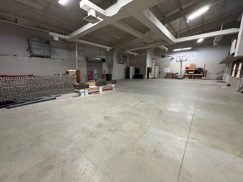 More Photos Of 1250 S Creasy Ln, Lafayette Research And Development For Sale