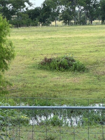 More Photos Of 3007 County Road 303, Jarrell Land For Sale