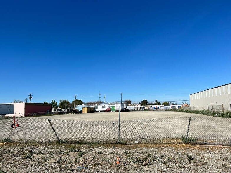 More Photos Of 1310 E Beamer St, Woodland Land For Sale