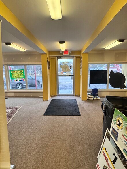 More Photos Of 1316 Central Ave, Albany Freestanding For Sale