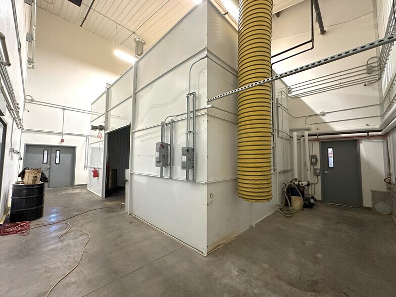 More Photos Of 18668 B50 Rd, Delta Distribution For Lease