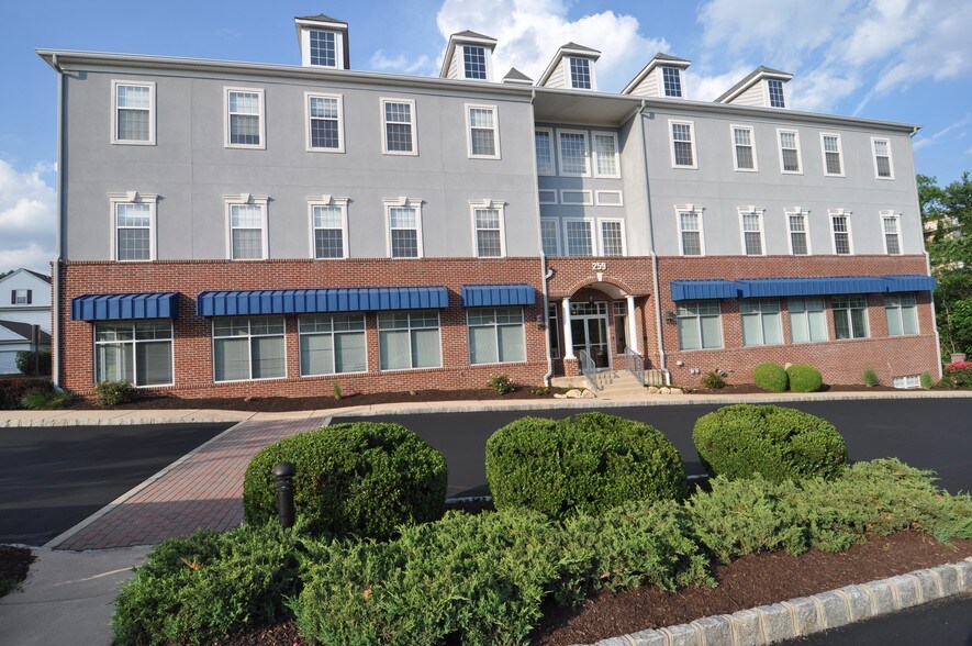 More Photos Of 259 Veterans Ln, Doylestown Medical For Lease