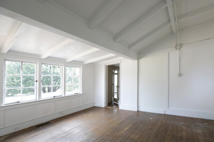 More Photos Of 128 Greenfield Ave, San Anselmo Freestanding For Lease