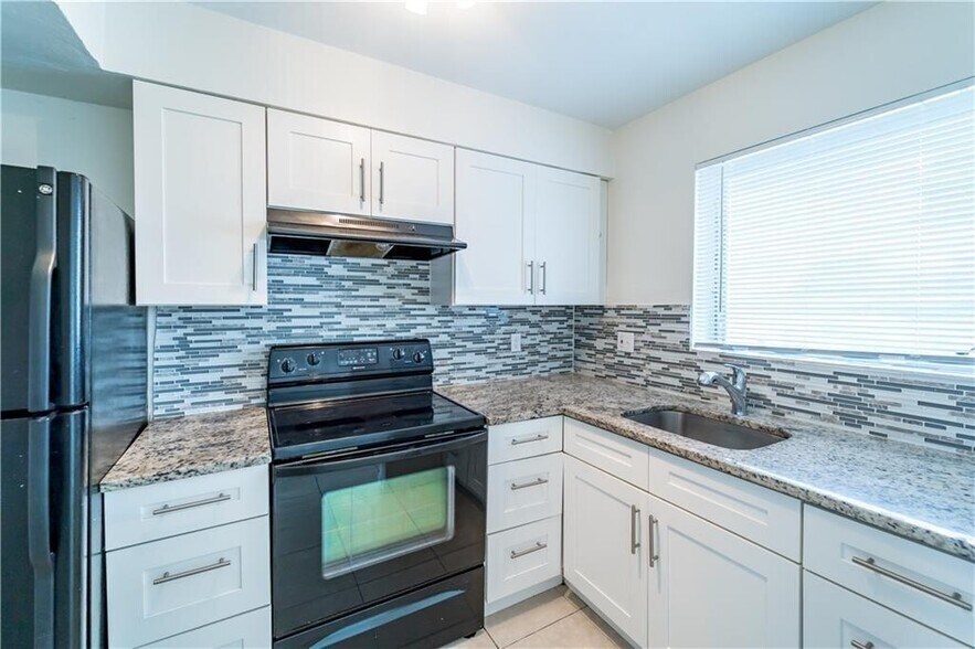 More Photos Of 1241-1251 W River Dr, Margate Apartments For Sale