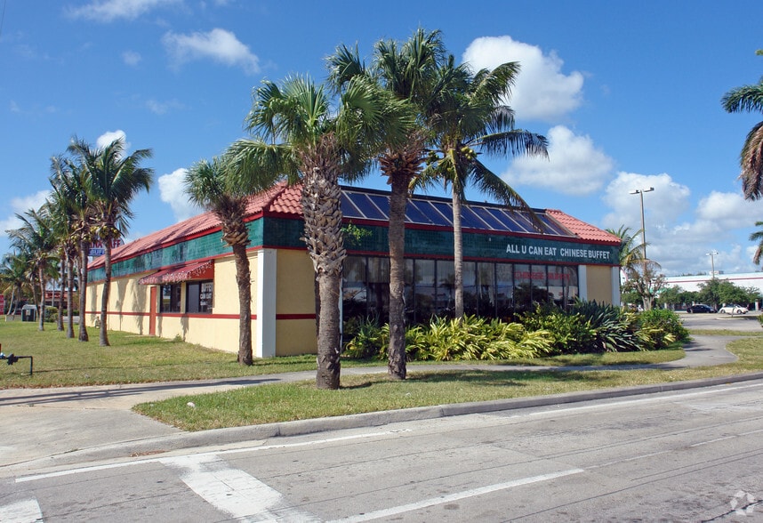 Primary Photo Of 7817-7821 S Dixie Hwy, West Palm Beach Unknown For Lease