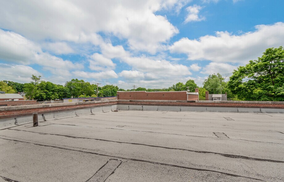 More Photos Of 330 Main St, Manchester Loft Creative Space For Sale