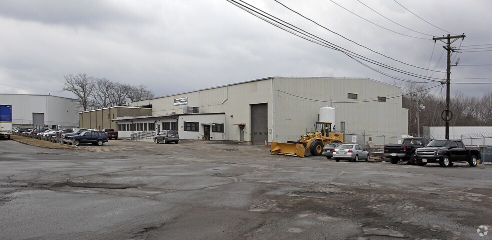 More Photos Of 17 Saint Mark St, Auburn Manufacturing For Lease
