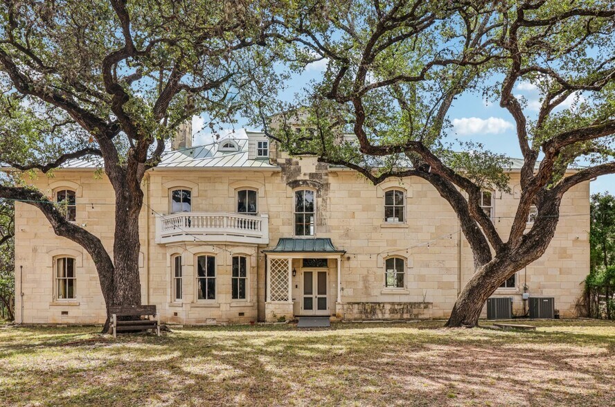 More Photos Of 7735 Mocking Bird Ln, San Antonio Lodge Meeting Hall For Sale