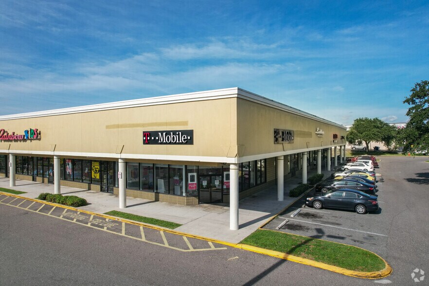 More Photos Of 2525 E Hillsborough Ave, Tampa Unknown For Lease