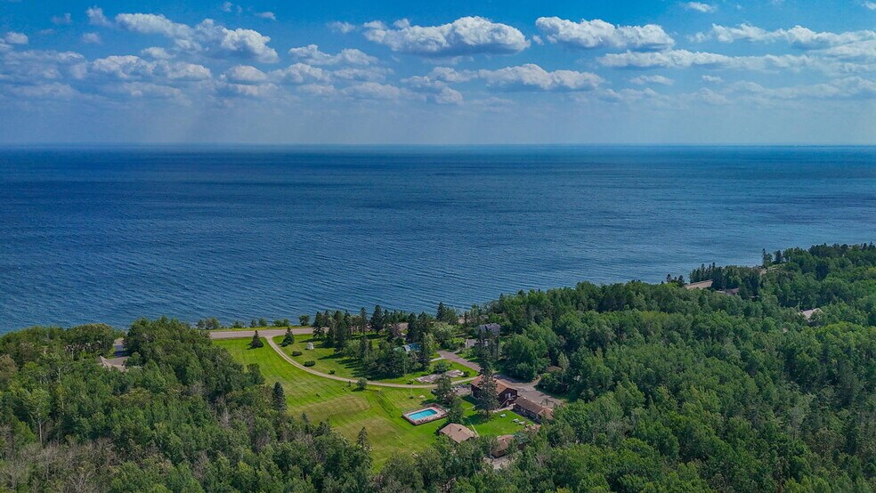 More Photos Of 9000 Congdon Blvd, Duluth Hotel For Sale