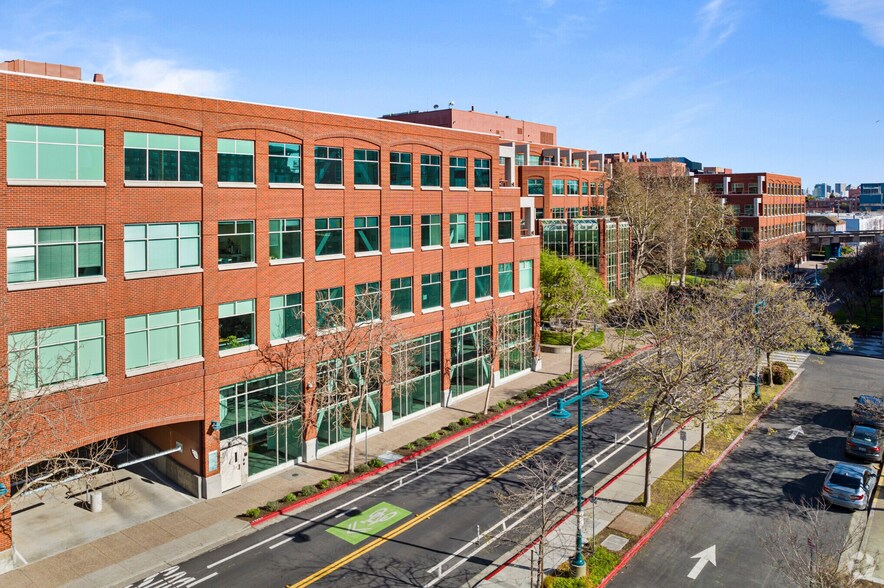 More Photos Of 5885 Hollis St, Emeryville Unknown For Lease