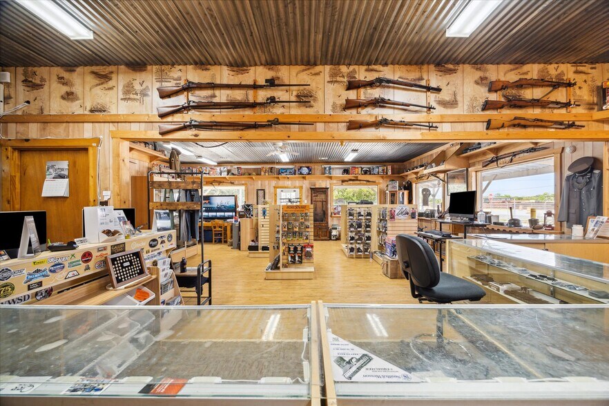 More Photos Of 5555 Hand Rd #B, Richmond Self Storage For Sale