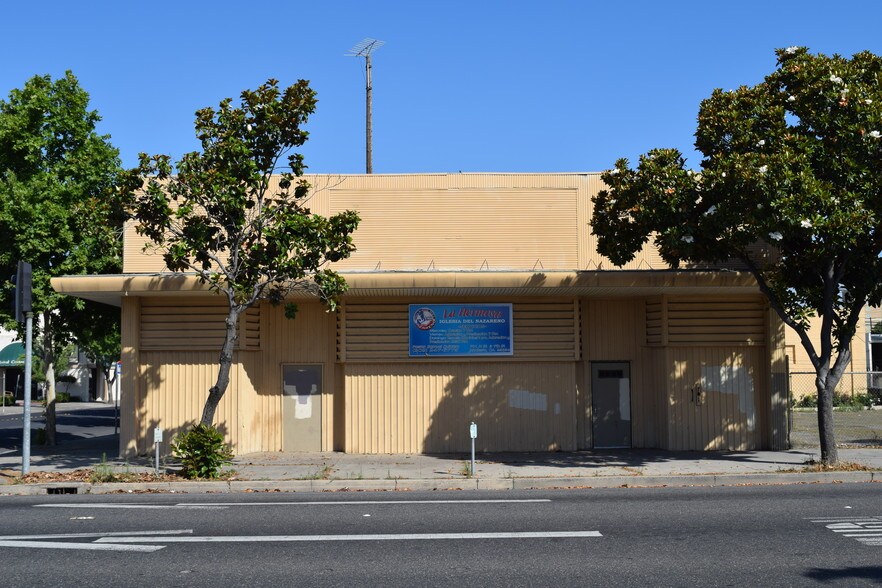 Primary Photo Of 701 H St, Modesto Loft Creative Space For Sale